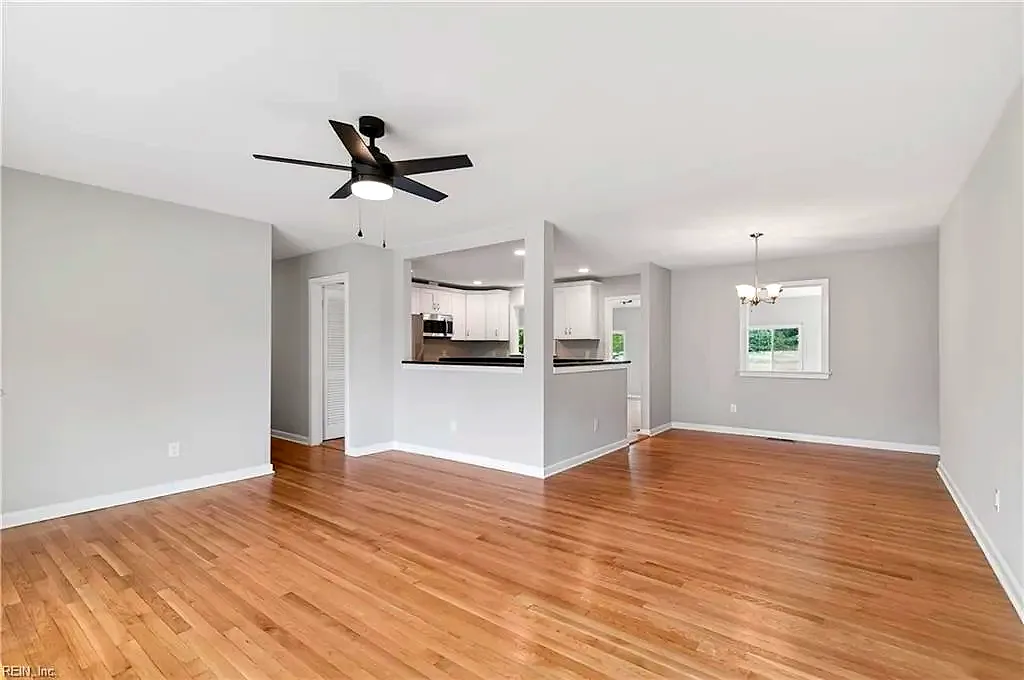 13 Meadowbrook DR, HAMPTON VA 23666 - Photo 5