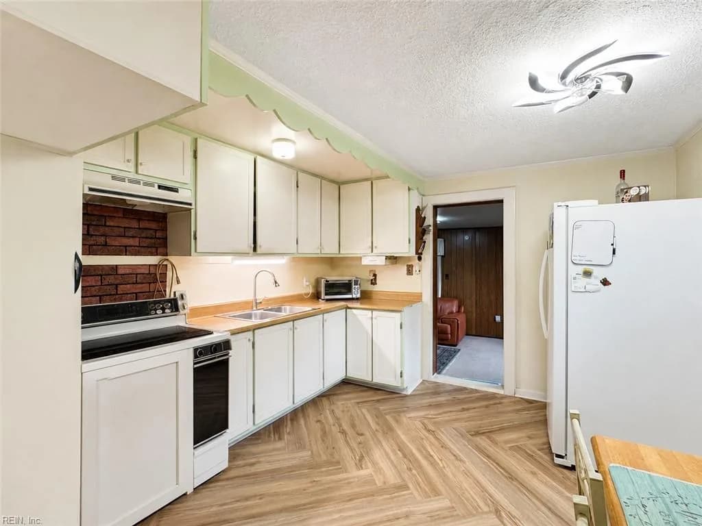 8045 Merritt ST, NORFOLK VA 23518 thumb 9