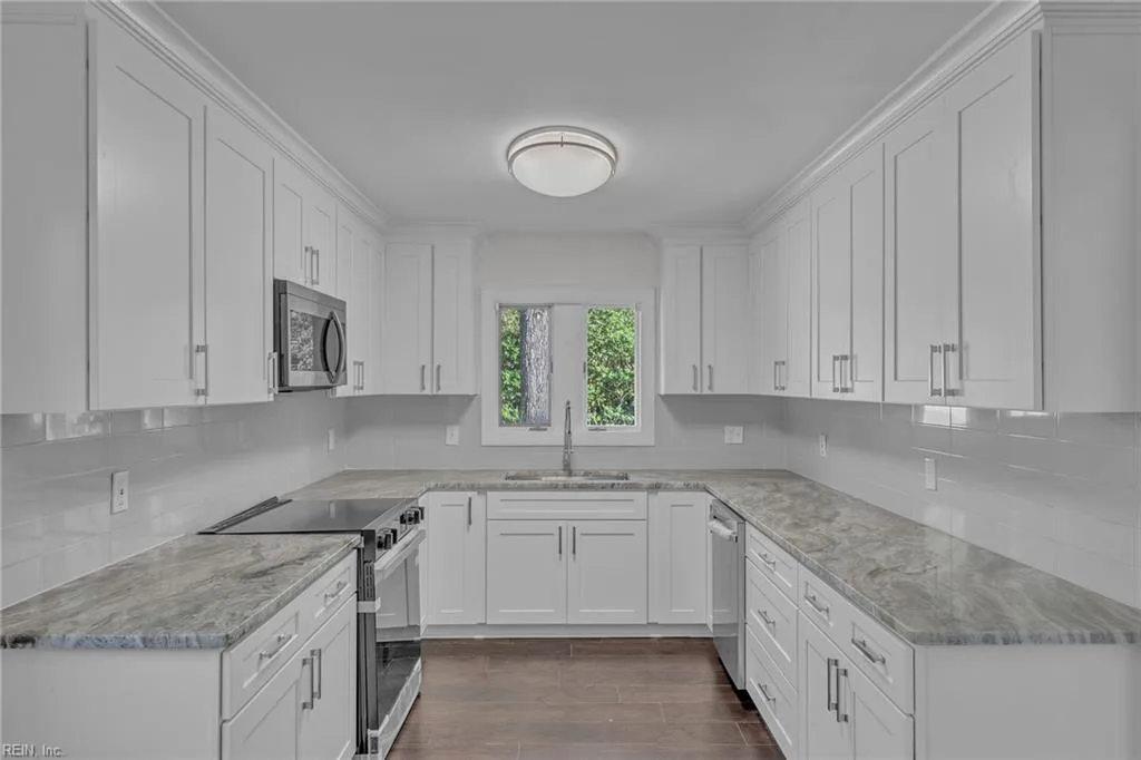 237 James River DR, NEWPORTNEWS VA 23601 thumb 7