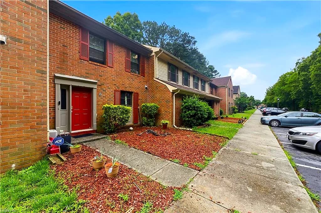 340 Witness LN #B, NEWPORT NEWS VA 23608 - Photo 3
