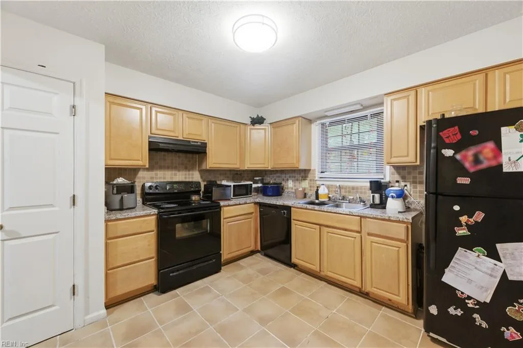340 Witness LN #B, NEWPORT NEWS VA 23608 thumb 9