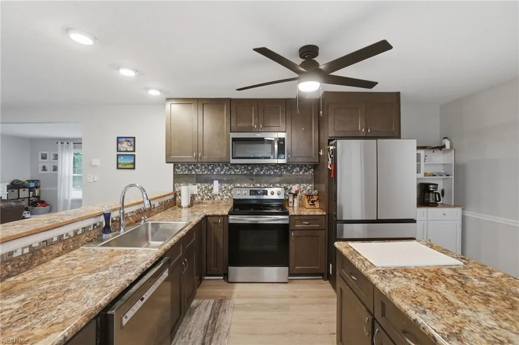 936 Saddleback Trail RD, CHESAPEAKE VA 23322 thumb 11