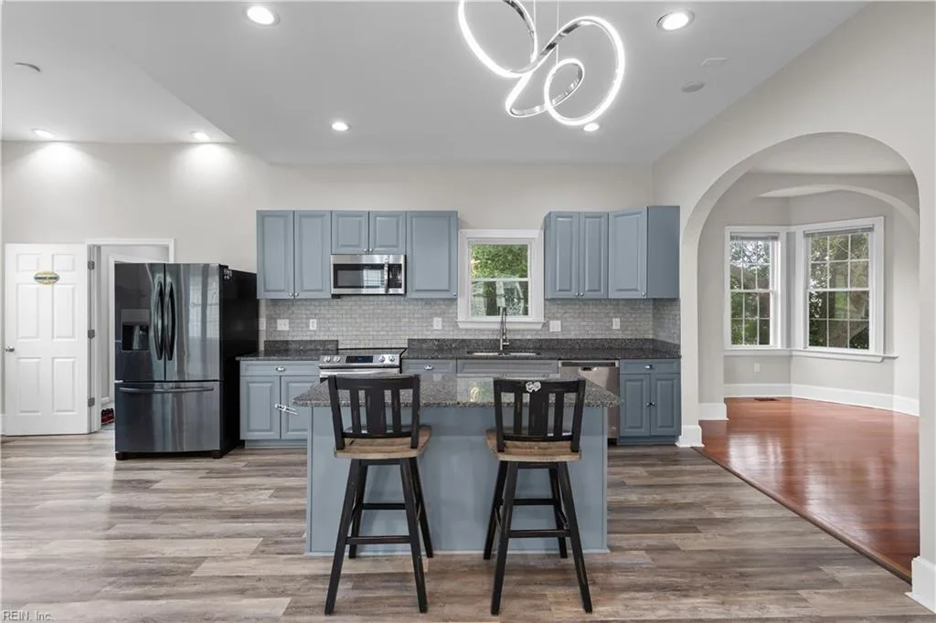 421 E Pembroke AVE, HAMPTON VA 23669 thumb 10