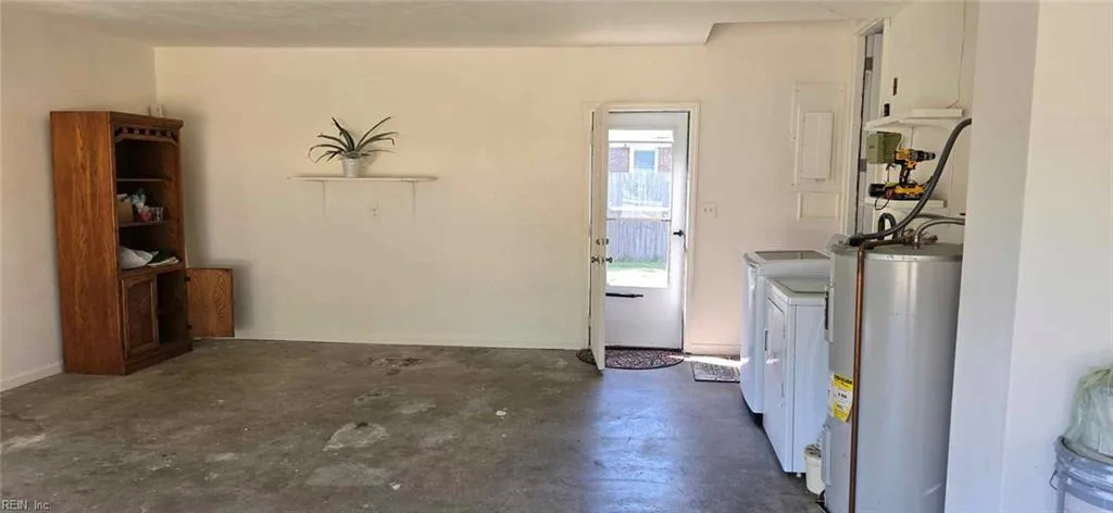 2444 Everglades RD, NORFOLK VA 23518 thumb 9