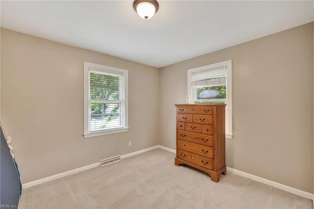119 Bruce PL, PORTSMOUTH VA 23707 thumb 12