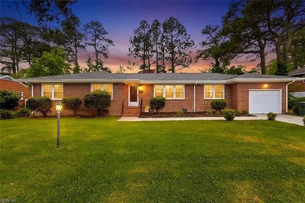 413 Shoreline DR, HAMPTON VA 23669 - Main photo