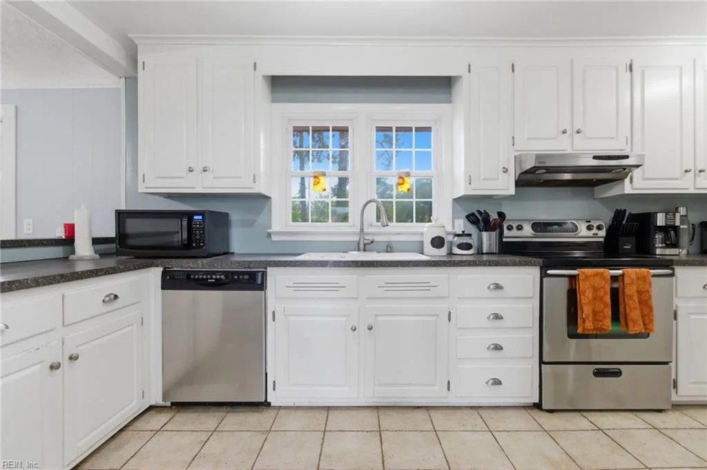 413 Shoreline DR, HAMPTON VA 23669 thumb 10