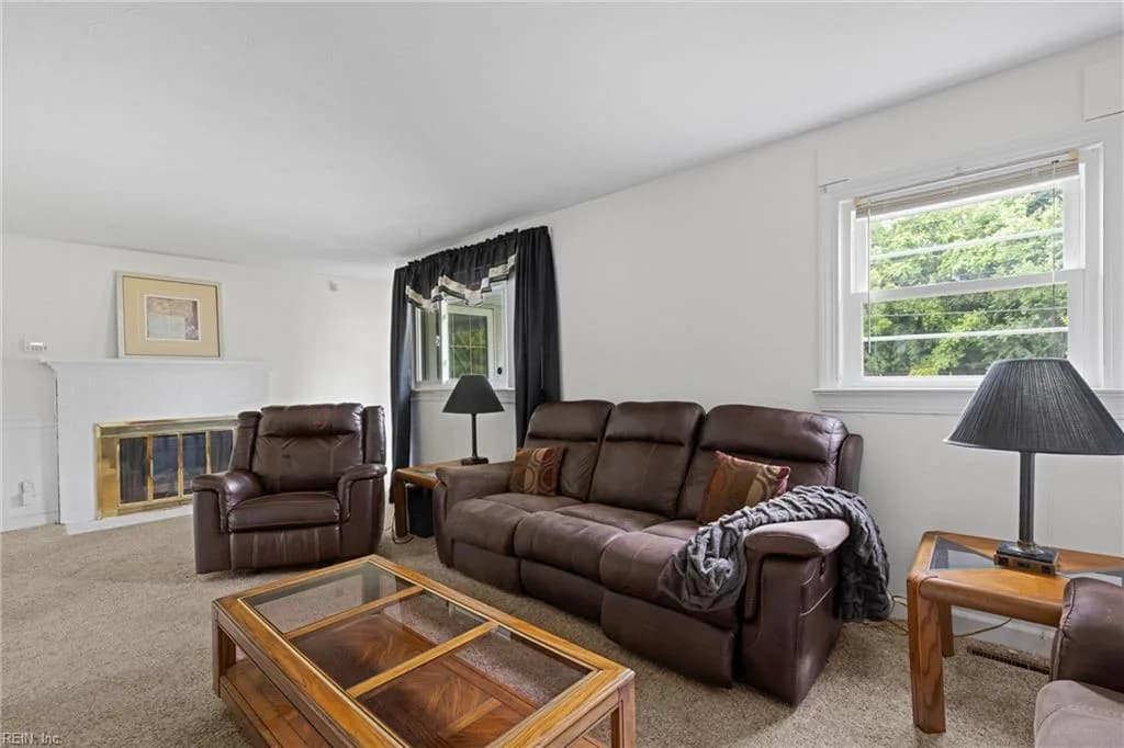 224 Chamberlin AVE W, HAMPTON VA 23663 thumb 7