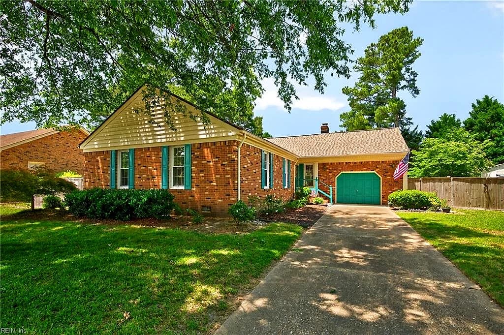 408 Woodbridge DR, CHESAPEAKE VA 23322 - Main photo