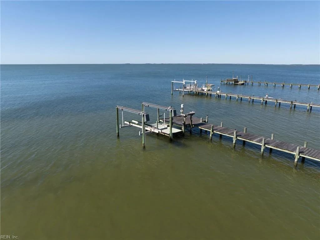 247 Pond Point PL, MATHEWS VA 23109 - Photo 5
