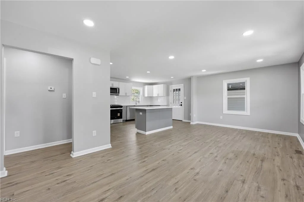 3 Beechwood RD, HAMPTON VA 23666 thumb 9