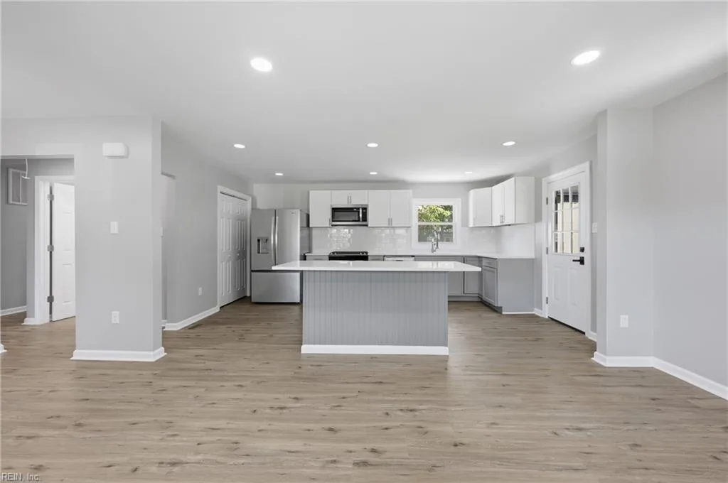 3 Beechwood RD, HAMPTON VA 23666 thumb 10