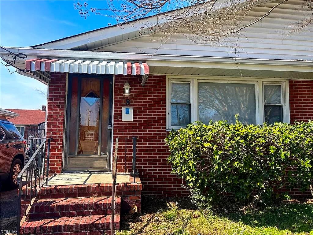 8 Rip Rap RD, HAMPTON VA 23669 - Photo 2