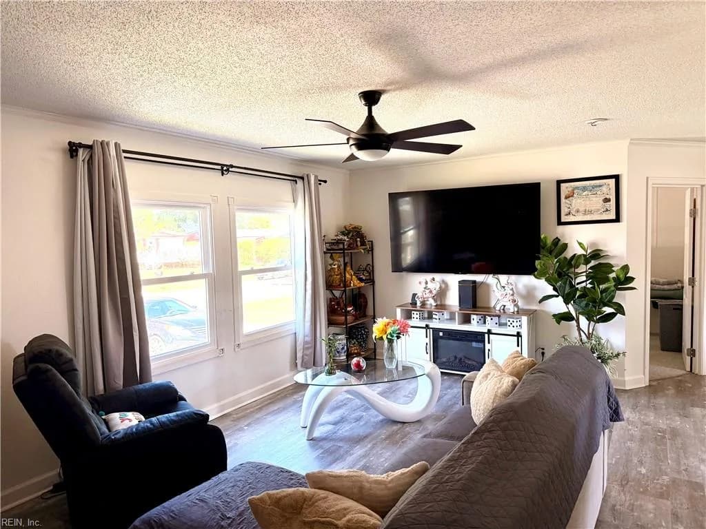 1256 Swallow DR, VIRGINIA BEACH VA 23453 - Photo 4