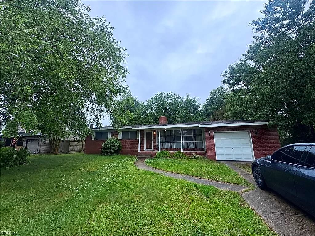 321 Caren DR, VIRGINIA BEACH VA 23452 - Main photo