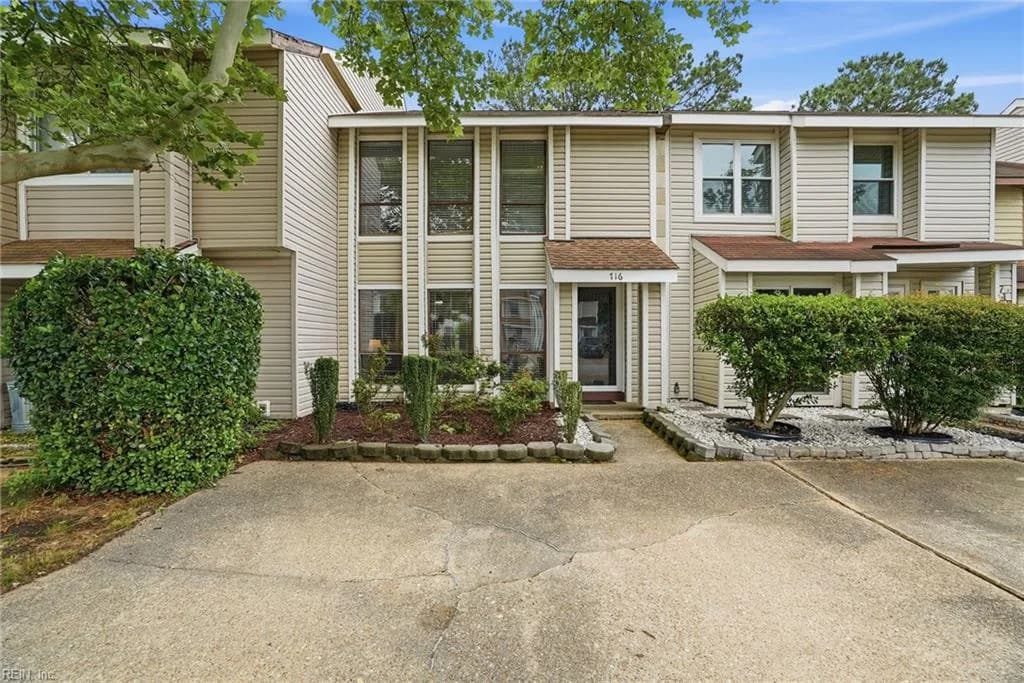 716 Woodbox DR, VIRGINIA BEACH VA 23462 - Main photo