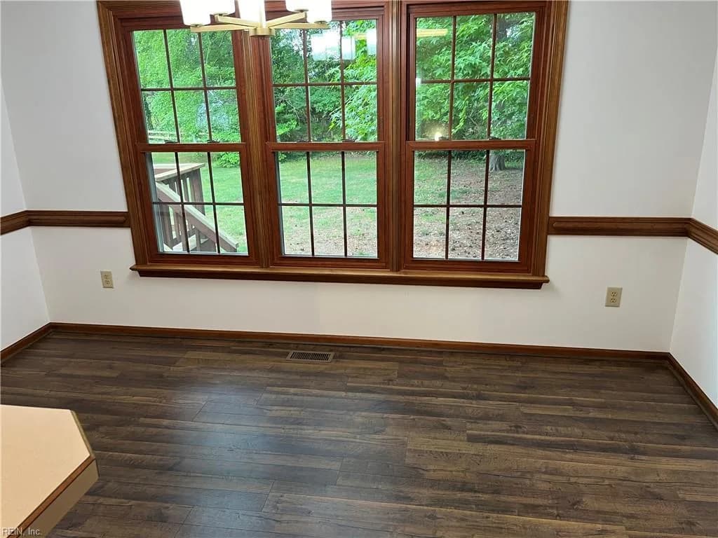 117 Larkin RN, YORKTOWN VA 23692 thumb 12