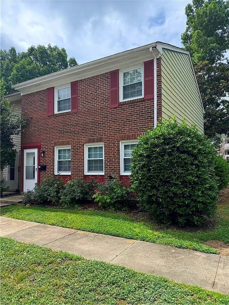 410 Savage DR #F, NEWPORT NEWS VA 23602 - Photo 3