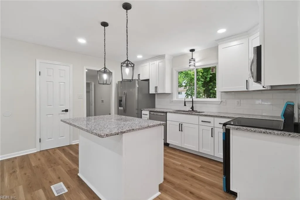 109 Fischer DR, NEWPORT NEWS VA 23608 thumb 8