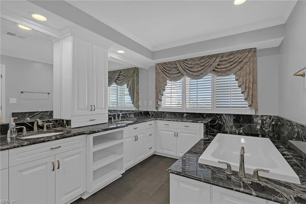 51 Mizzen CIR, HAMPTON VA 23664 thumb 12