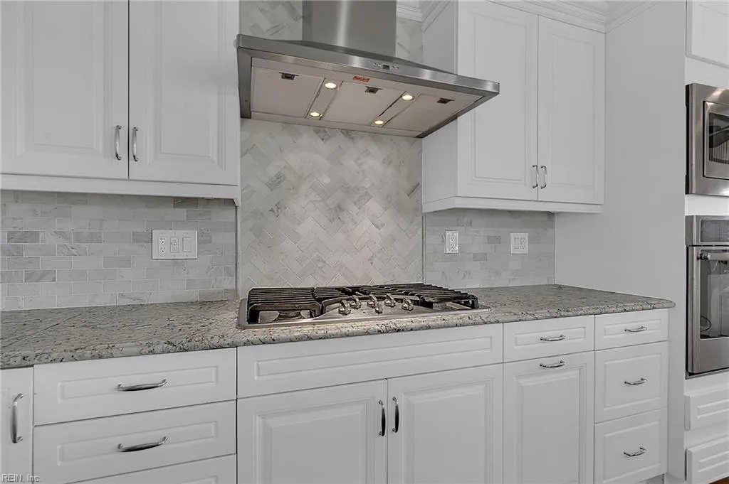 51 Mizzen CIR, HAMPTON VA 23664 thumb 10