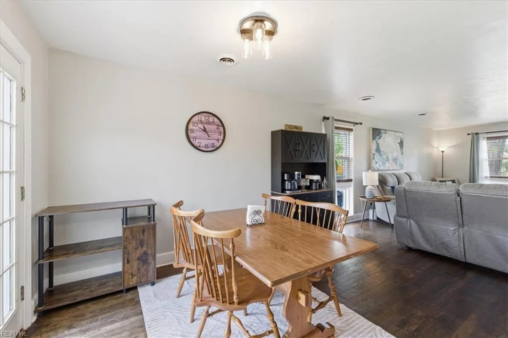 4901 Hatton Point RD, PORTSMOUTH VA 23703 thumb 8