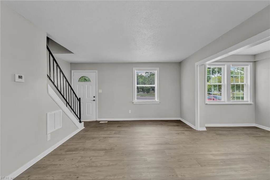 1201 Sunset DR, NORFOLK VA 23503 thumb 10