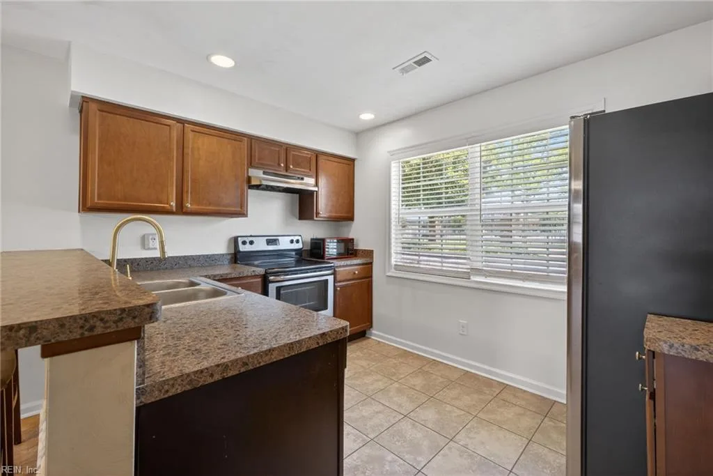 2404 Corprew AVE, NORFOLK VA 23504 thumb 6