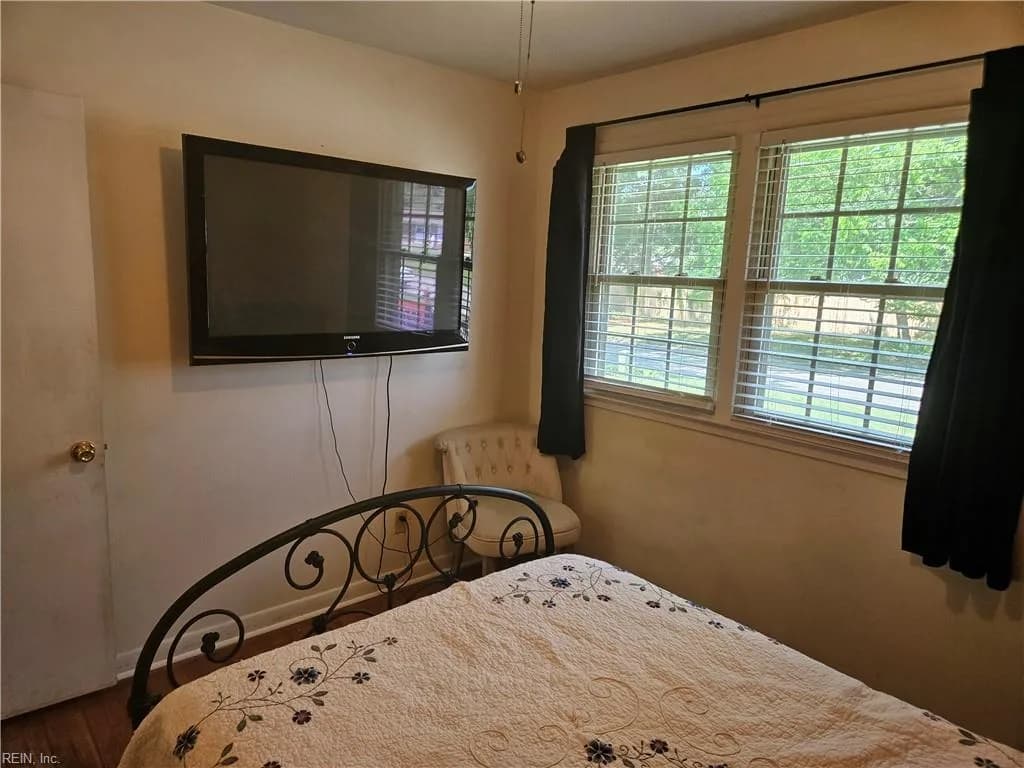 902 Chumley RD, PORTSMOUTH VA 23701 thumb 11