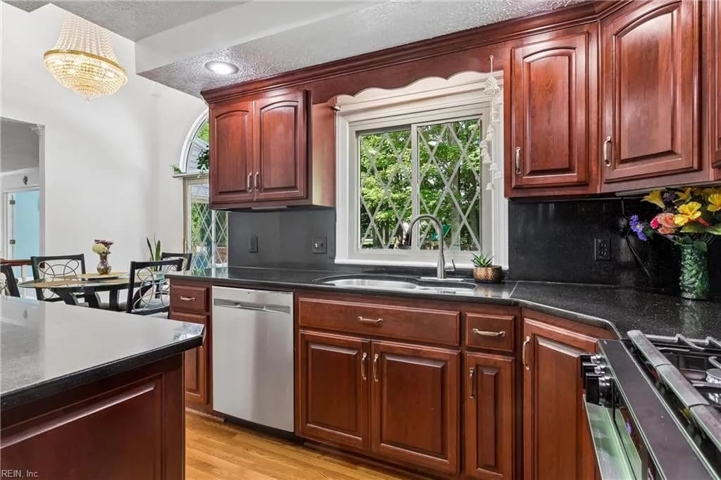 103 Kiskiac TURN, YORKTOWN VA 23693 thumb 10