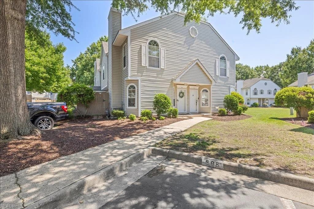 1697 Cottenham LN, VIRGINIA BEACH VA 23454 - Main photo