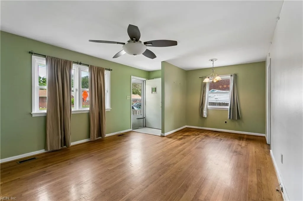 130 Albany DR, HAMPTON VA 23666 thumb 12