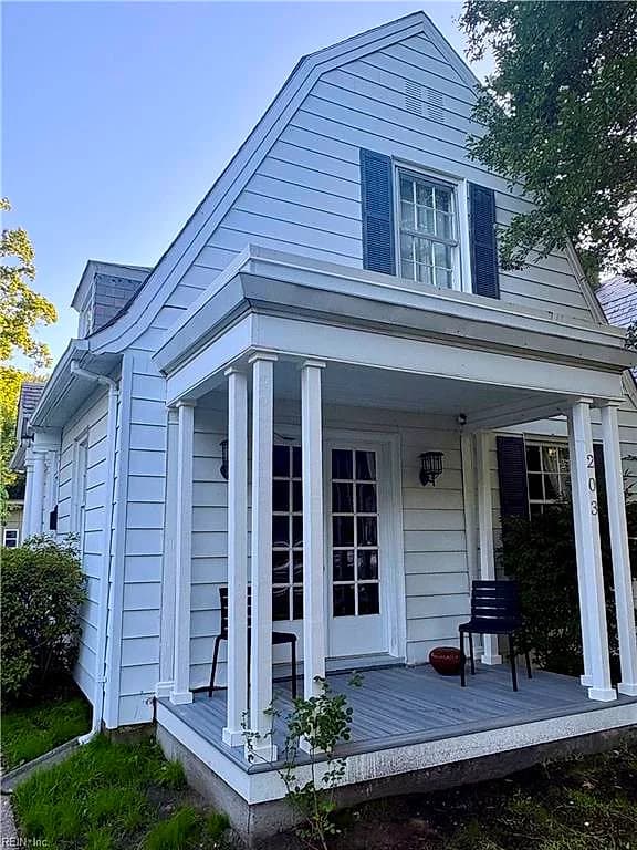 203 Hurley AVE, NEWPORT NEWS VA 23601 - Main photo