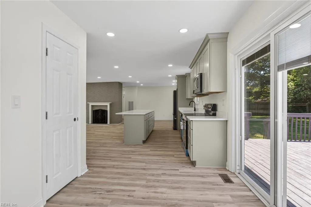 3733 Virginius DR, VIRGINIA BEACH VA 23452 thumb 11