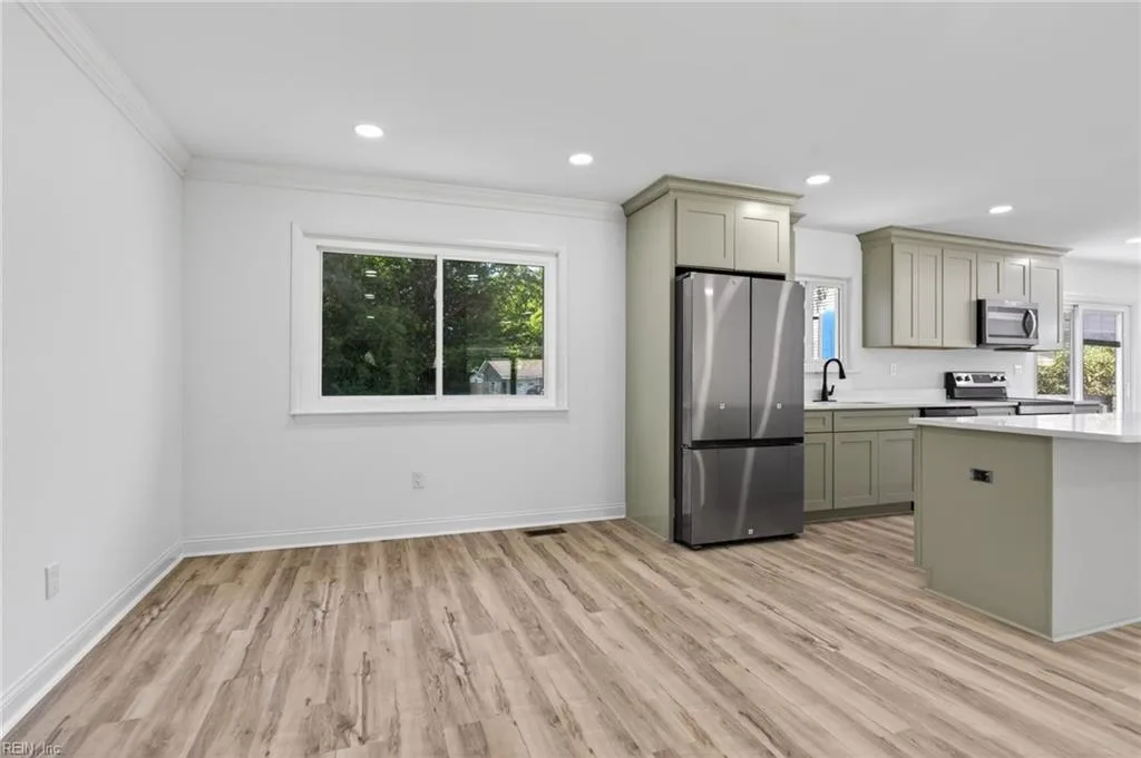 3733 Virginius DR, VIRGINIA BEACH VA 23452 thumb 9