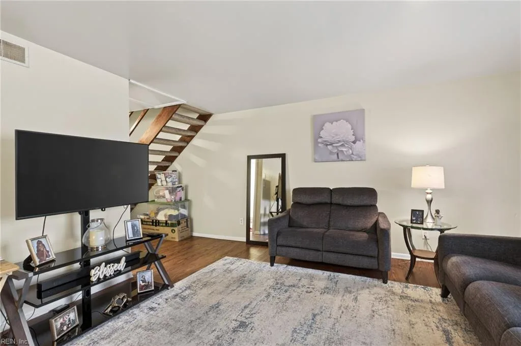 1437 Longdale DR, NORFOLK VA 23513 - Photo 4