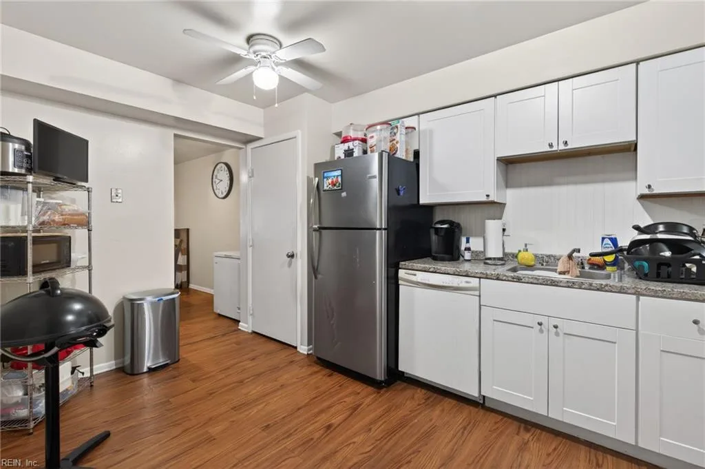 1437 Longdale DR, NORFOLK VA 23513 - Photo 5