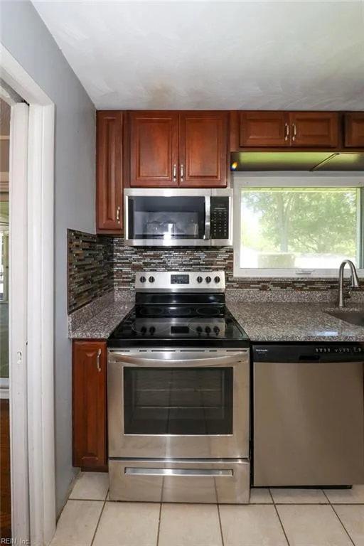8033 Tarpon PL, NORFOLK VA 23518 thumb 10