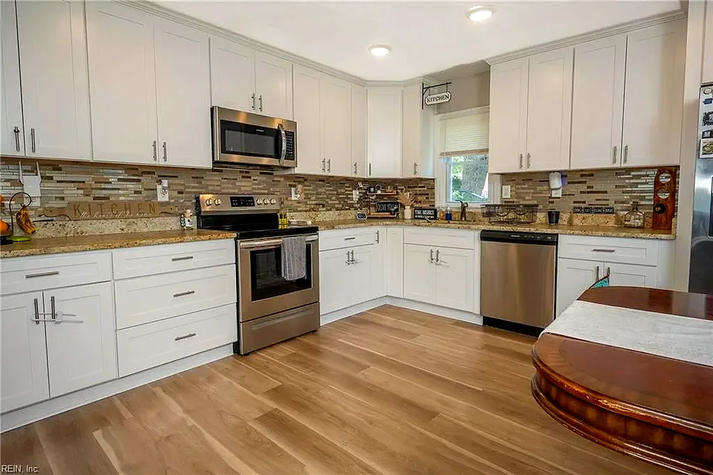 3517 Pamlico CIR, NORFOLK VA 23513 thumb 10