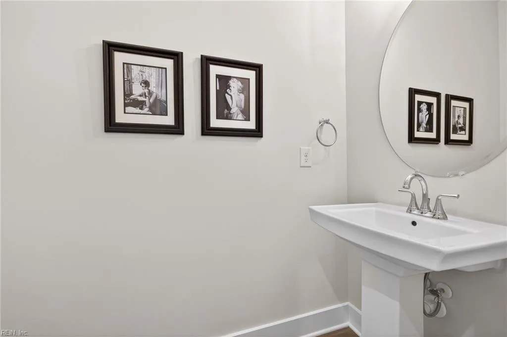 1006 Gadsby LN, WILLIAMSBURG VA 23185 thumb 9