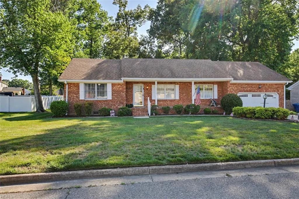637 Reasor DR, VIRGINIA BEACH VA 23464 - Main photo