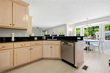 103 Jessica DR, YORKTOWN VA 23693 thumb 7