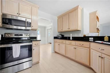 103 Jessica DR, YORKTOWN VA 23693 thumb 8