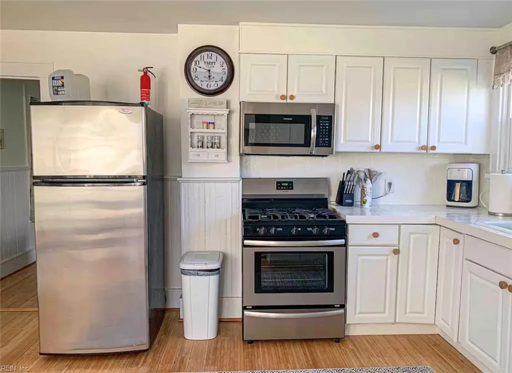 637 Madison AVE, CAPE CHARLES VA 23310 - Photo 4