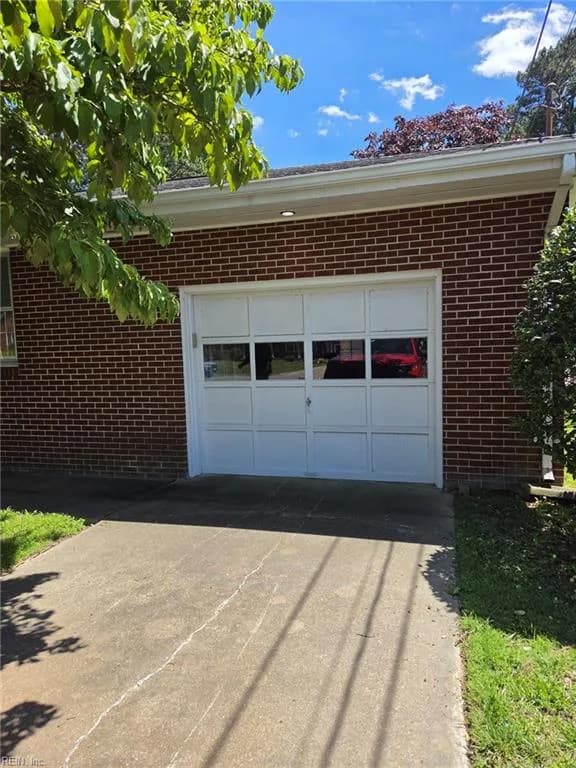 108 Stonehurst RD, HAMPTON VA 23669 - Photo 4