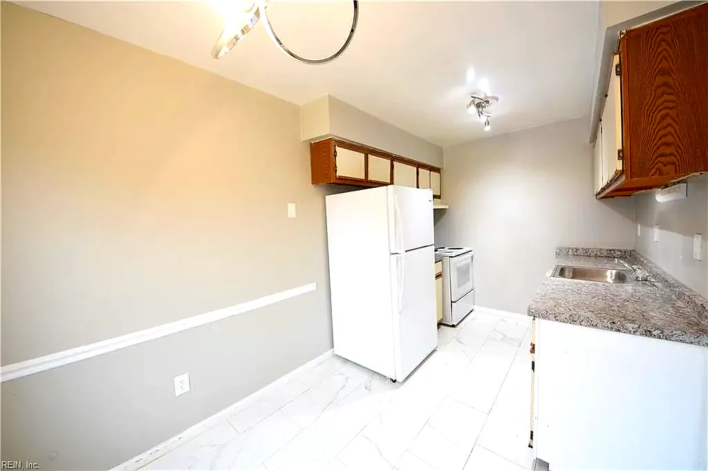 405 Clifton ST #A, NORFOLK VA 23523 thumb 9