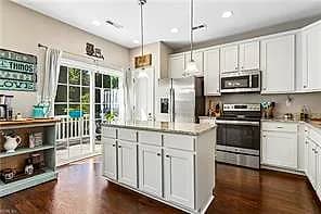 1504 Prosperity CT, WILLIAMSBURG VA 23185 - Photo 3