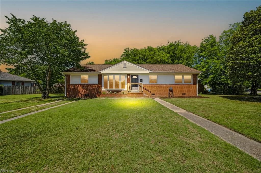 2 Lynnhaven DR, HAMPTON VA 23666 - Main photo