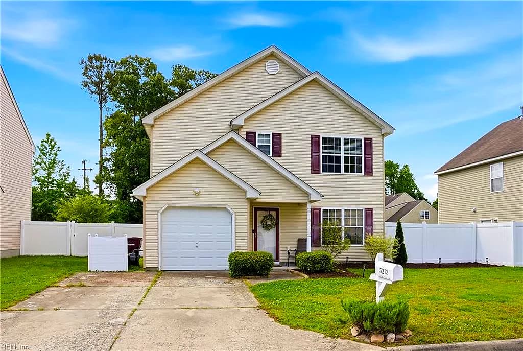 5213 Winery DR, CHESAPEAKE VA 23321 - Main photo