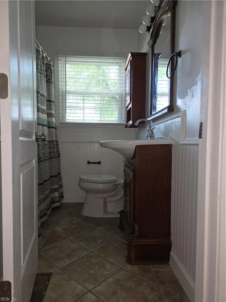 22 Gumwood DR, HAMPTON VA 23666 thumb 11